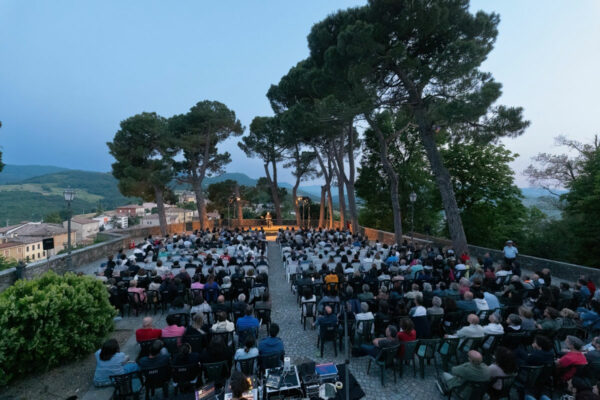 Spettacolo di Paolini a Vernasca per il Festival Nuove Esplosioni 2023