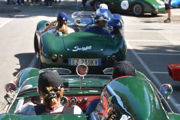 Auto da corsa d'epoca alla Silver Flag di Castell'Arquato