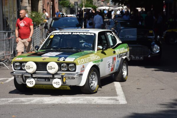 Auto da corsa d'epoca alla Silver Flag