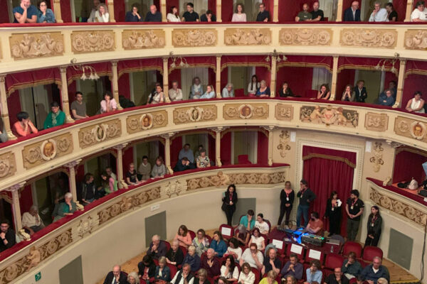 Teatro verdi di Fiorenzuola gremito per il festival Nuove Esplosioni